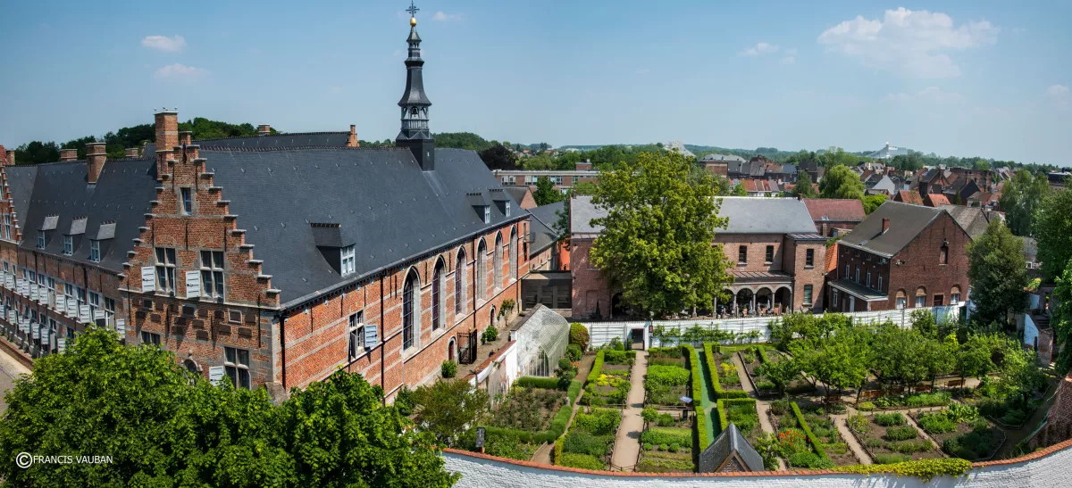 Hospitaal Onze-Lieve-Vrouw met de Roos