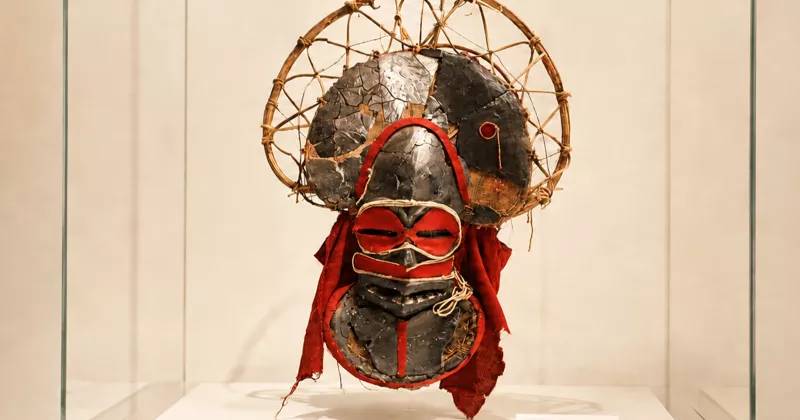 Le masque Tshokwe Cihongo