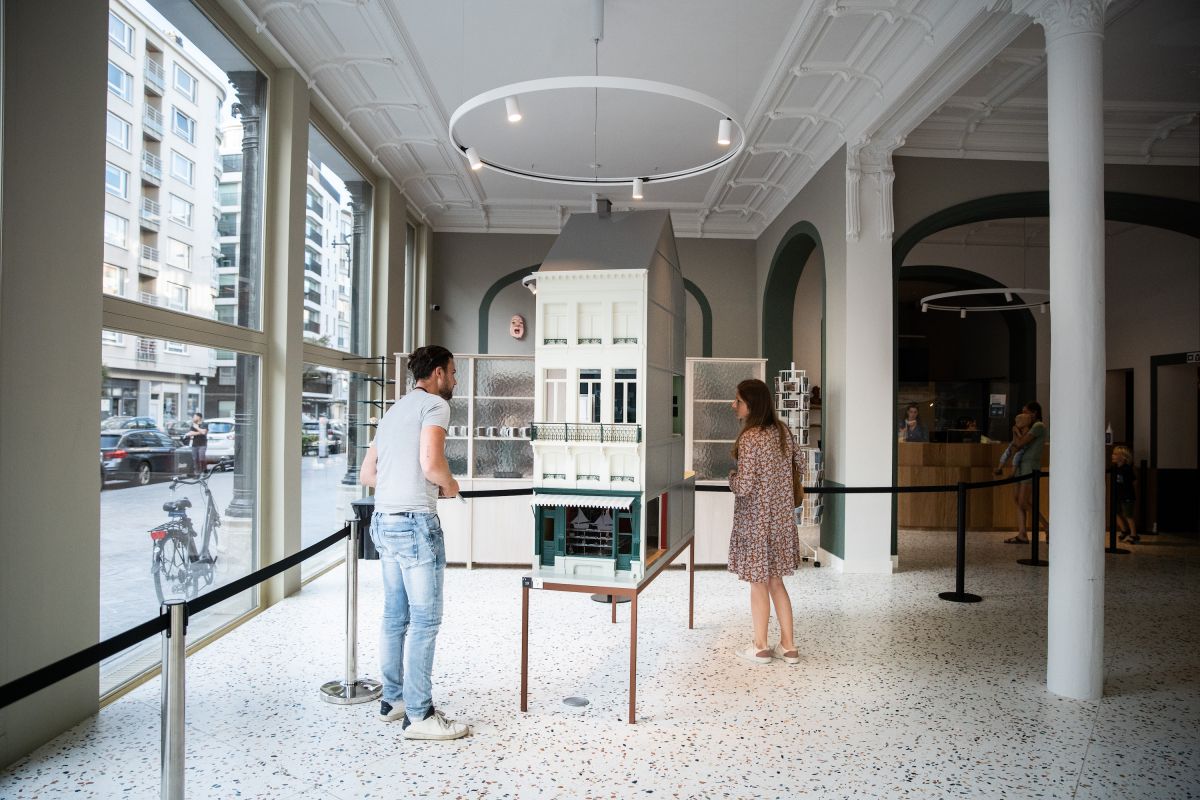Maquette van het gebouw in het James Ensorhuis